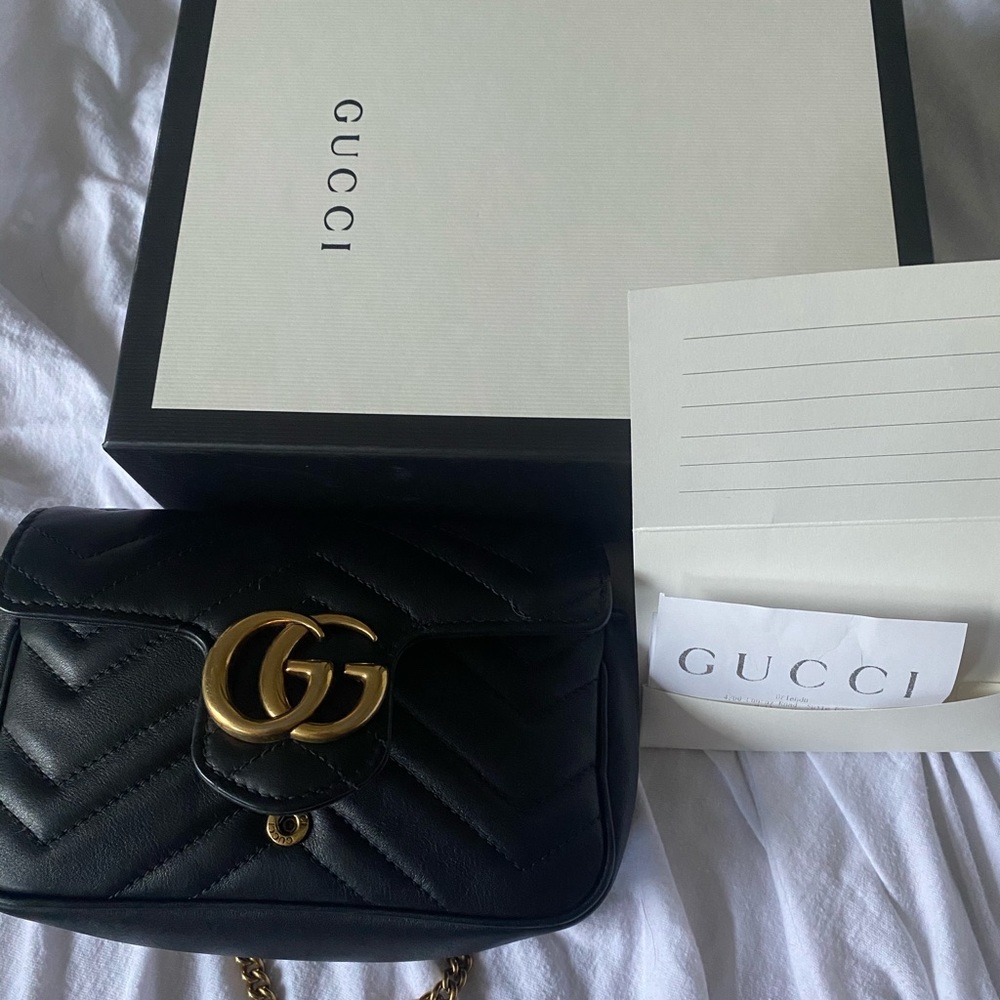 *AUTHENTIC* gg marmont matelassé super mini bag